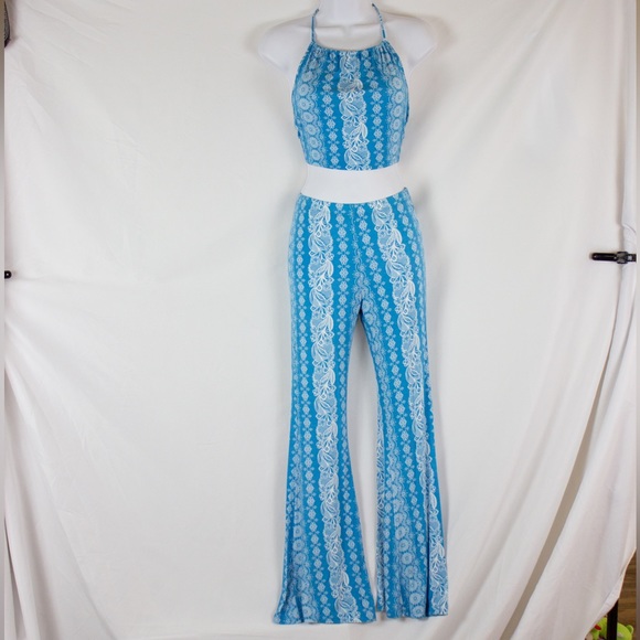 Better Be | Two Piece Outfit | Light Blue & White w designs | Small - Picture 13 of 14